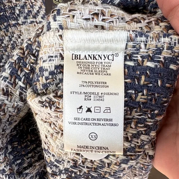 NWT Blank NYC Once In A Lifetime Cropped Tweed Shacket Size XS Retail $128.00 - Image 11