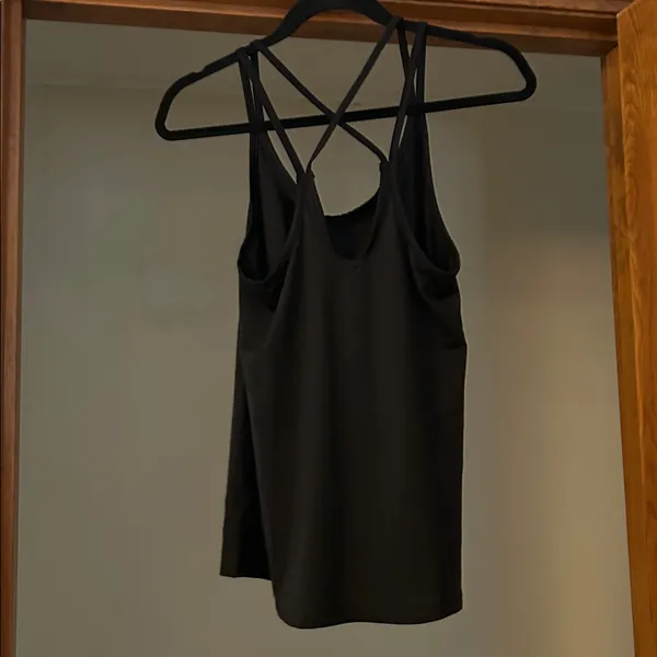 Old Navy black Strappy Athletic Top, Medium - Image 4