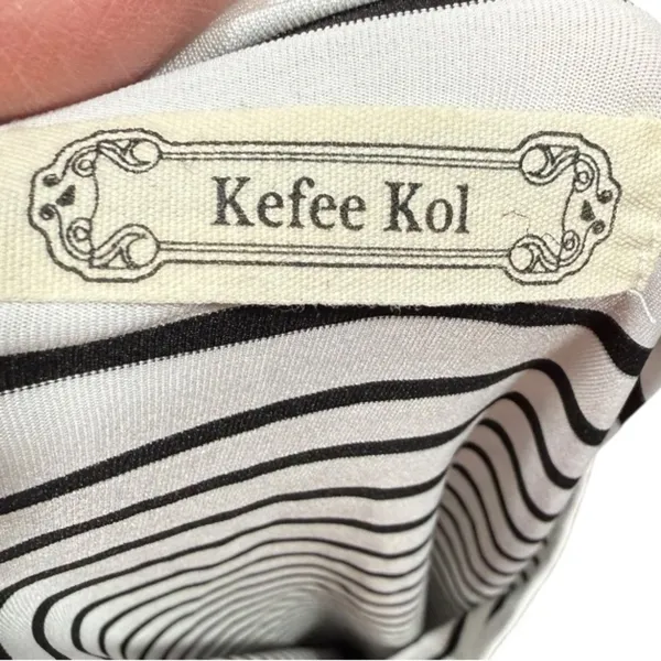 Kefee Kol Nursing Poncho Cover Up Black White Stripes‎ - Image 3