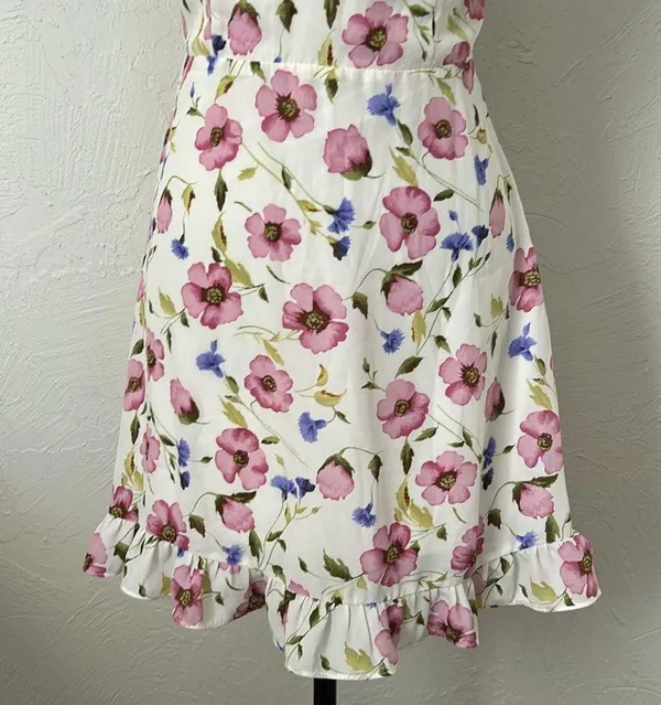 Forever 21 Floral Ruffle Mini Sundress w/ Sweetheart Neckline & Self Tie Sleeves - Image 4