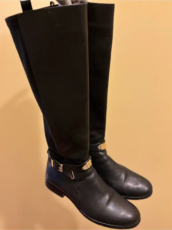 MICHAEL Michael Kors Black Leather Knee-High Boots with Gold Hardware - Image 4