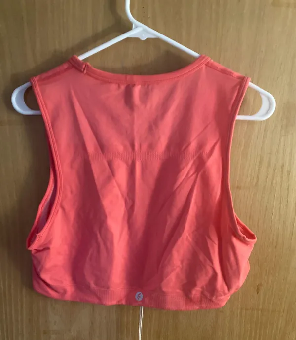 Athletic Crop Top Pink - Image 2