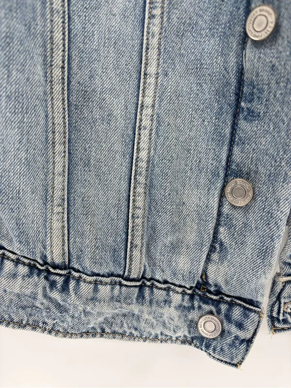 Lucky Brand Women's Boyfriend Trucker Denim Jeans Jacket Distressed Blue small - Image 4