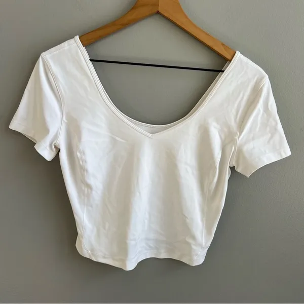 Lululemon Align Tee Short Sleeve Cropped Top White Size 6 V-Neck Open Back Shirt - Image 4