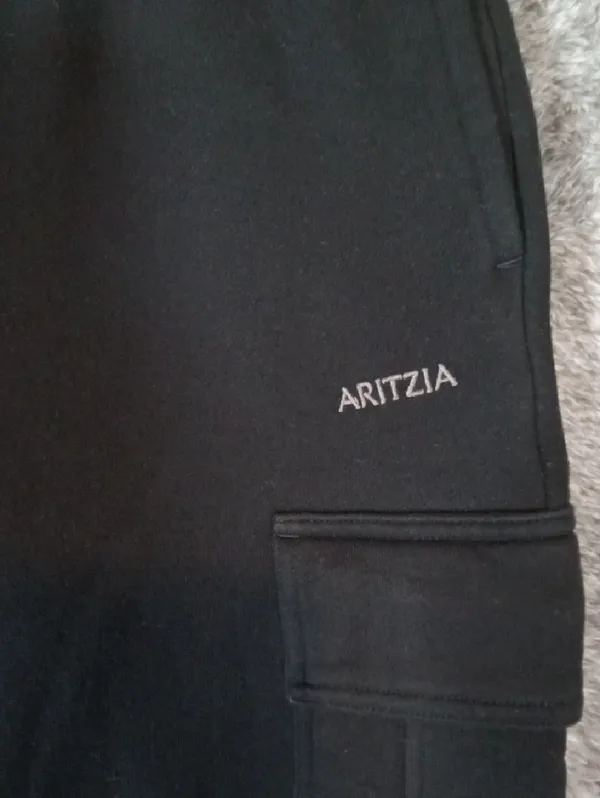 Aritzia Cozy Sweatfleece Black Jogger Mega Confy Outdoors Arrends Size 2xs - Image 2