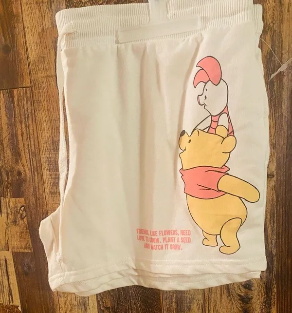 NWT Disney “Groovy Style” Winnie the Pooh shorts. Size 3XL - Image 3