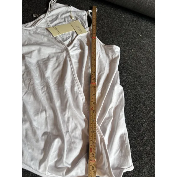 Aokosor nwt Womens White Sleeveless Wrap Tank Top S - Image 3