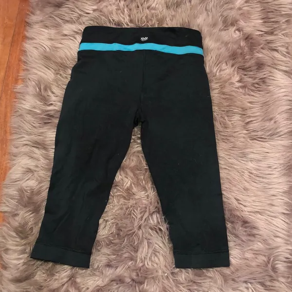 Forever 21 capri leggings - Image 3