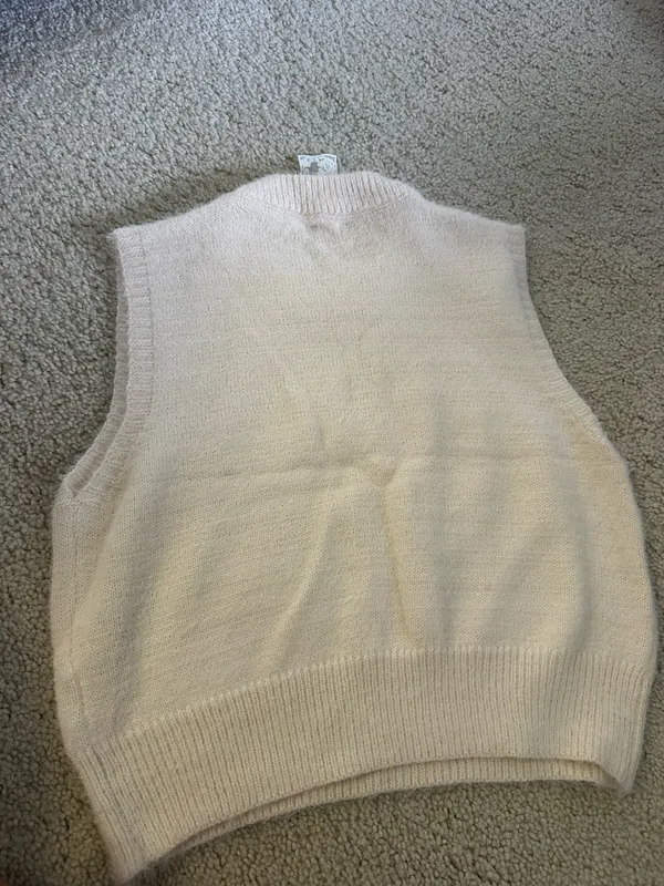 Boutique Sweater vest - Image 2