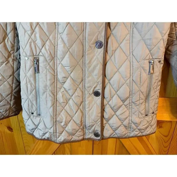 London Fog hooded quilted Jacket khaki size small (6617) - Image 2