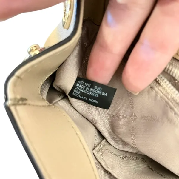 Michael Kors | Mott Beige Leather Top Handle Satchel Crossbody Gold Hardware - Image 9