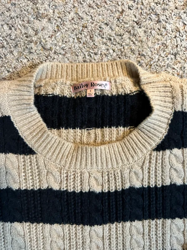 Lane 201 Cropped Sweater - Image 3
