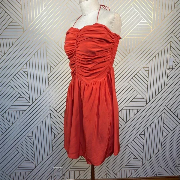 Tucker‎ Red Silk Ruched Smocked Halter Dress - Image 5