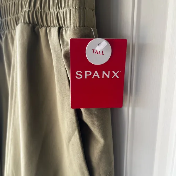 NEW Spanx Out of Office Trousers in Tuscan Olive size large TALL women jogggers - Image 2