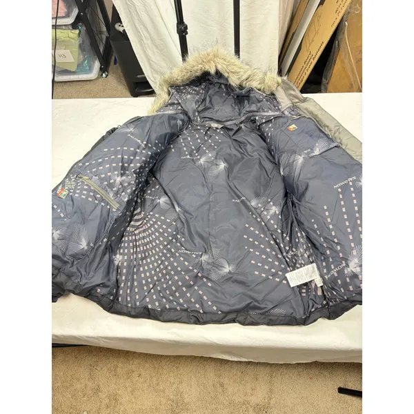 Salomon women black short puffer coat, fur lined hood. Size S. down filled. - Image 5