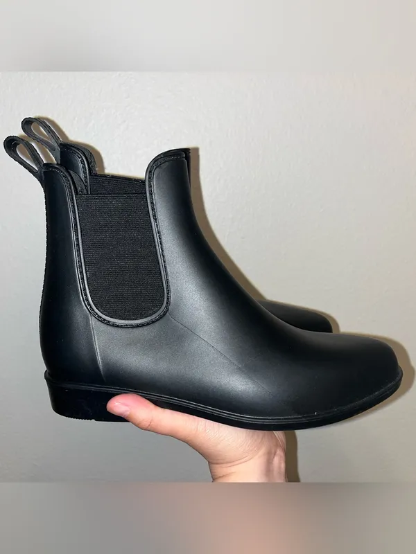 Black Chelsea Rain Boots Waterproof Ankle Boots Women’s Size 6 - Image 2