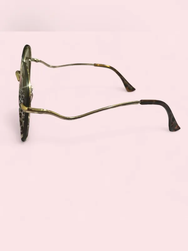 Round Gradient Brown Women’s Sunglasses - Image 7