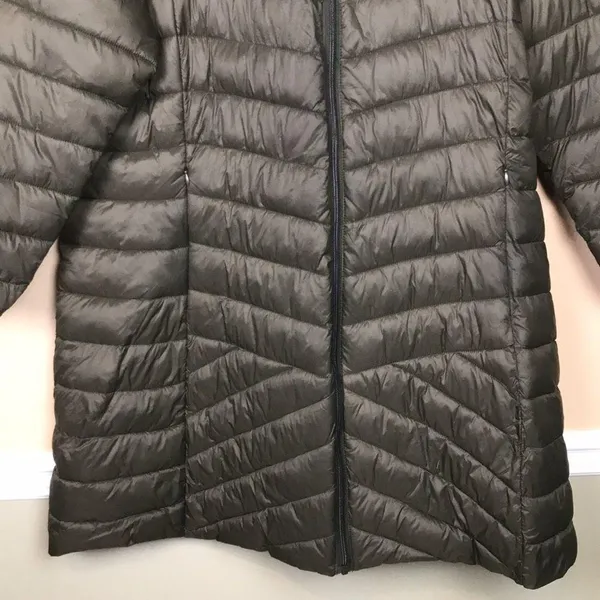 Harvey & Jones Women's Olive Green Nylon Long Line Hooded Puffer Coat - Image 3