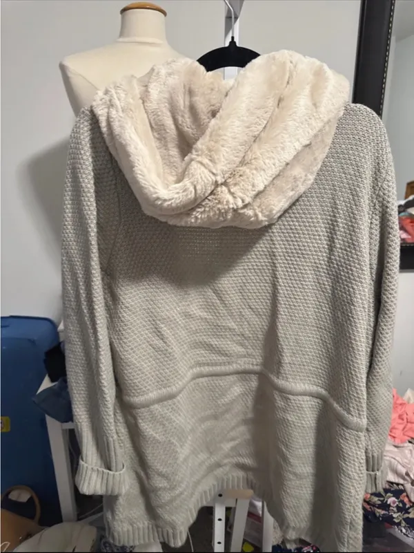 dennis basso Plush-Lined Hooded Teddy Jacket in Light Beige - Image 3
