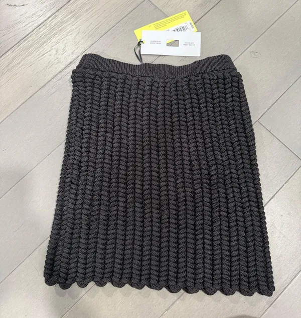 Knitted Black Skirt - Image 4