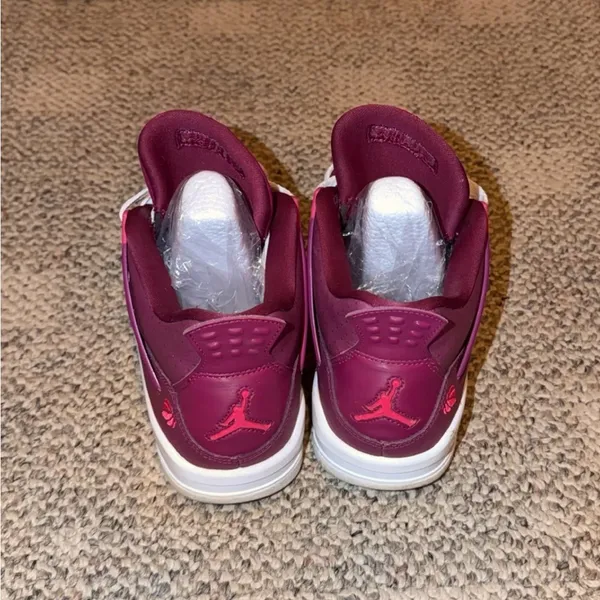 Jordan Retro 4 Valentine’s Day - Image 3