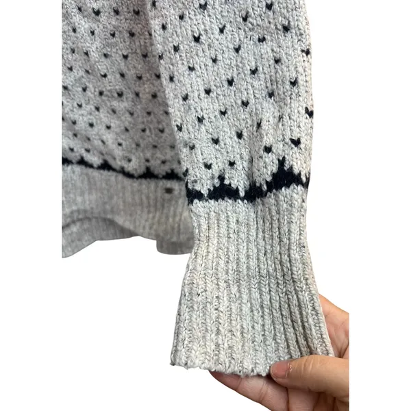 American Eagle Outfitters Holiday Heart Fair Isle Sweater Gray Wool Blend Small - Image 5