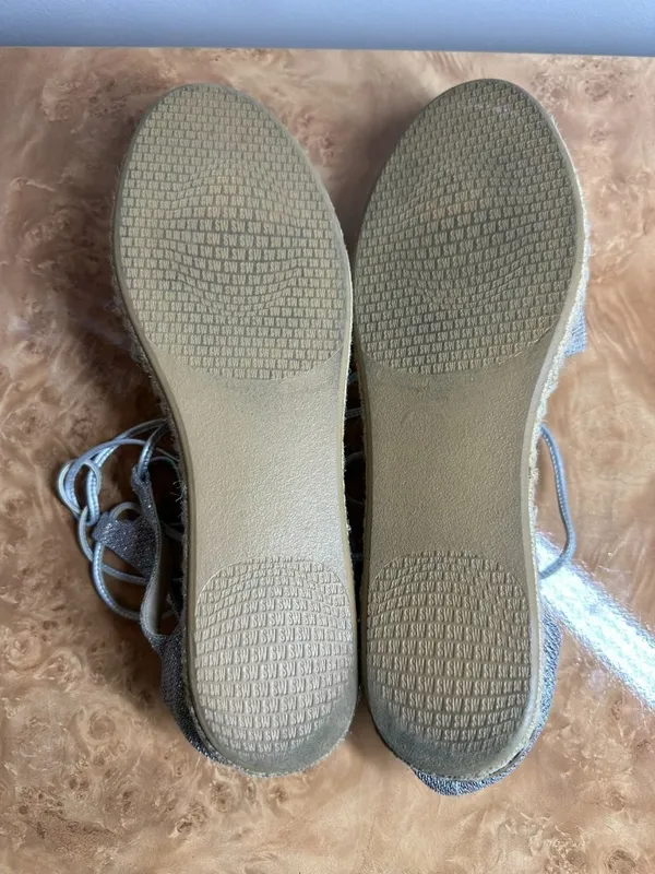 Stuart Weitzman Silver Metallic Lace-Up Espadrille Flats Size 8.5M - Image 9
