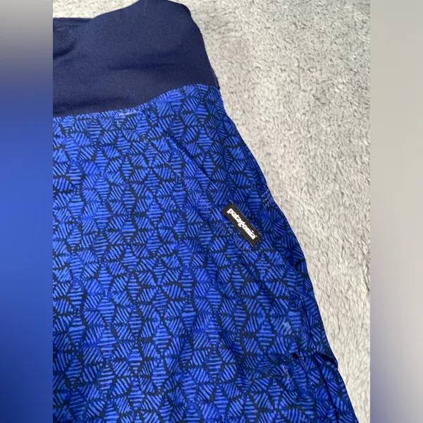 Patagonia Blue Patterned skort medium - Image 2