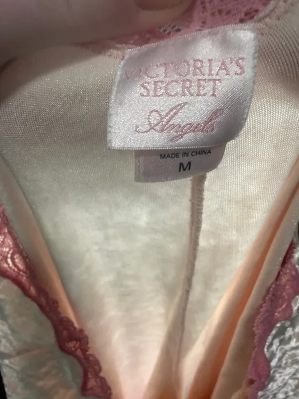 VTG Victoria’s Secret Angels Y2K Pink Crushed Velvet Lace Trim Wide Leg Pants Size Medium. - Image 2