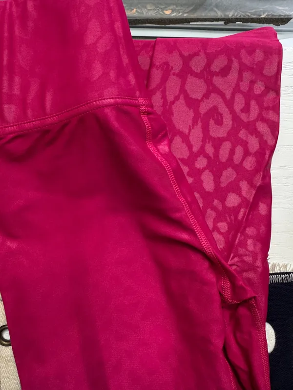 Carbon38 Leggings - Image 2