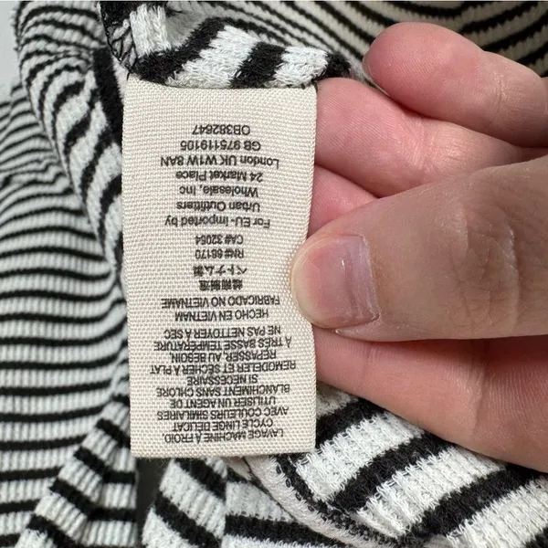 We‎ The Free Striped Cropped Thermal Top Size Large - Image 8