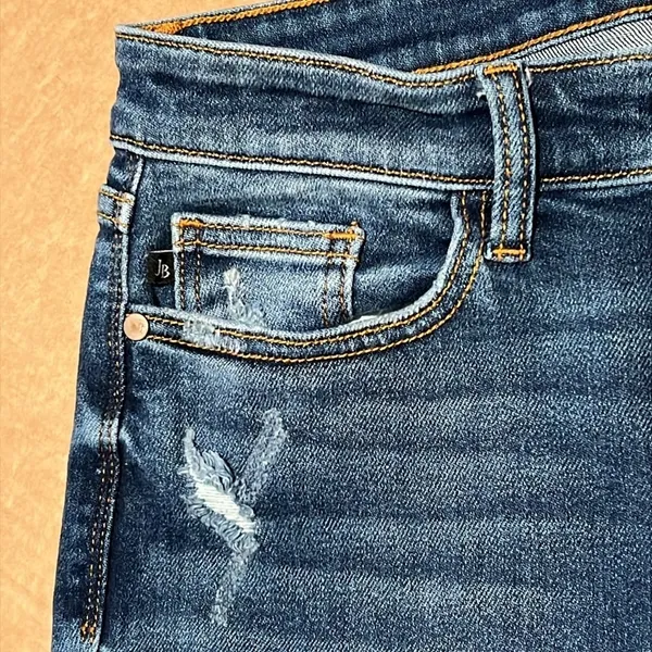 Judy Blue Mid-Rise Straight Leg Distressed Dad Jean, size 28 - Image 14
