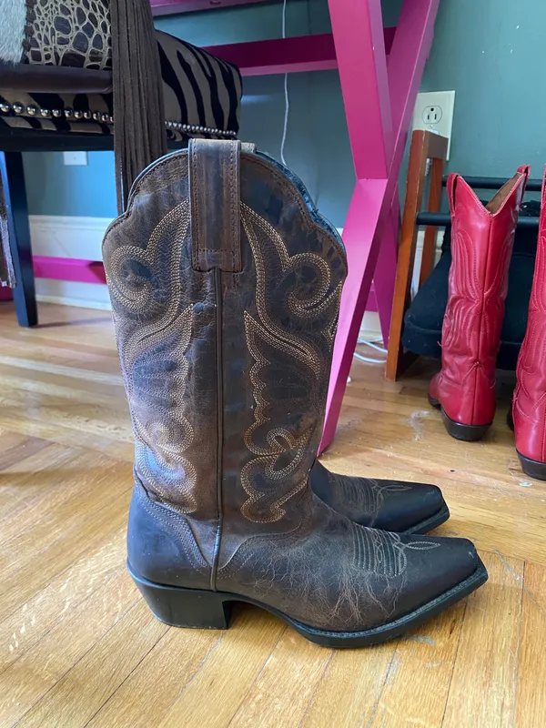Cowgirl Boots Brown Size 6.5 - Image 3