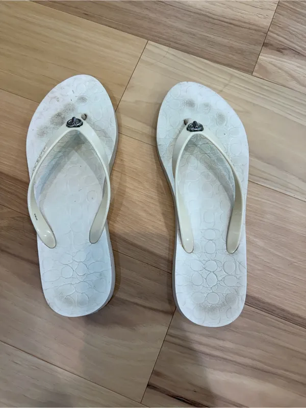 Coach cream White Sz 7.5 flip flops #summer #y2k - Image 3