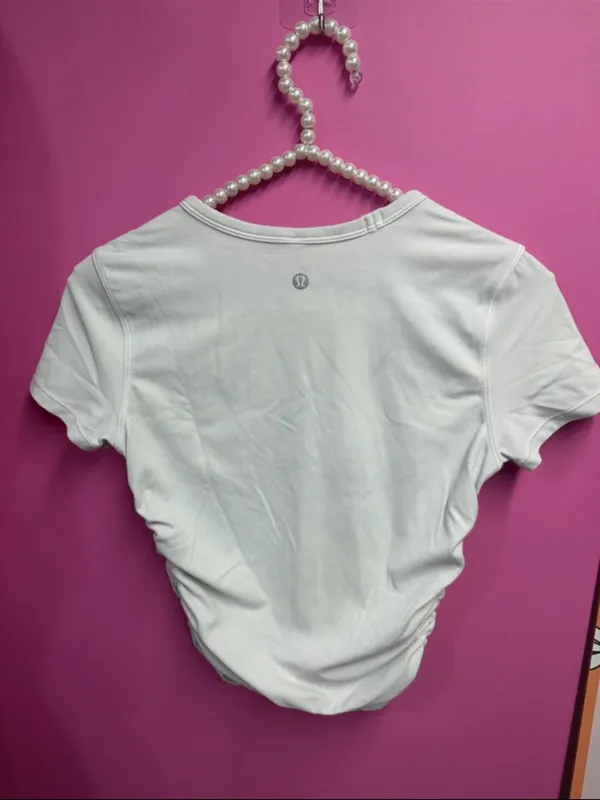 Lululemon ruched side tee size 2 - Image 3