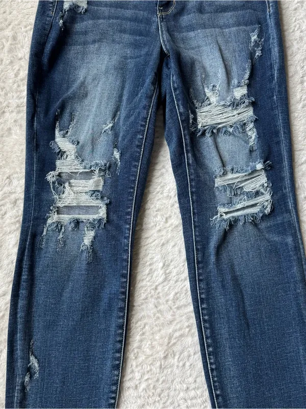 Judy Blue 5/27 Mid Rise Cuffed Destroyed Boyfriend Fit Jeans Distressed Denim - Image 4