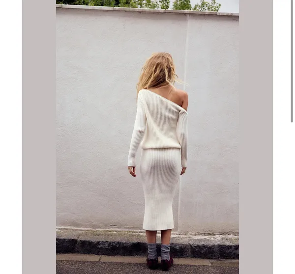 ZARA Zipper Sweater - Image 3