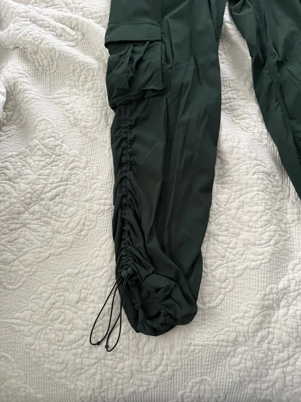 Lululemon dance studio cargo pants in dark forest green size small - Image 2