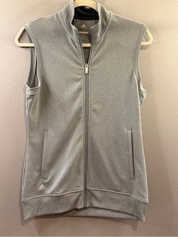 Adidas golf Women’s Gray Sleeveless Full-Zip Vest size small performance - Image 2
