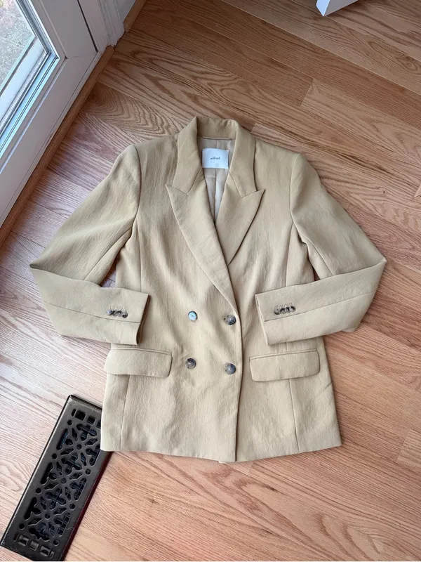 Wilfred Aritzia Camel Double Breasted Blazer Size 2 Tailored Neutral Jacket - Image 2