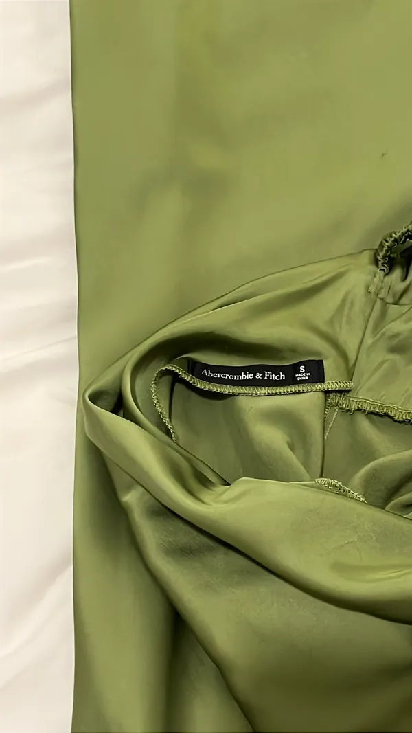 Abercrombie Green Satin Maxi Dress - Image 4