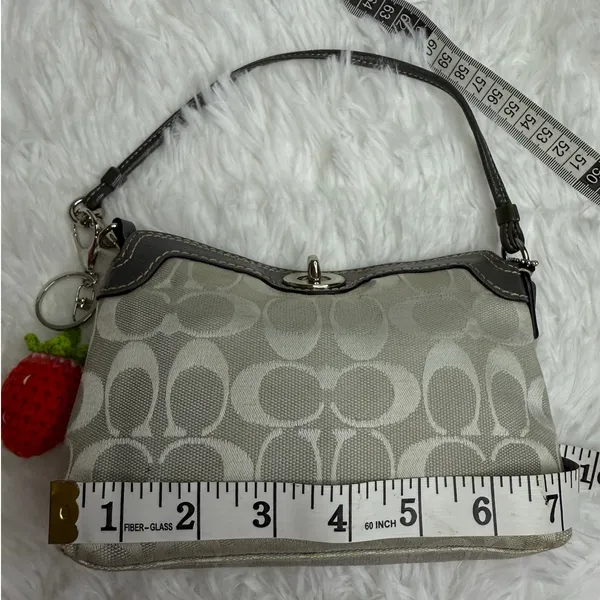 y2k COACH Gray Signature Canvas Mini Purse / Wristlet - Image 11