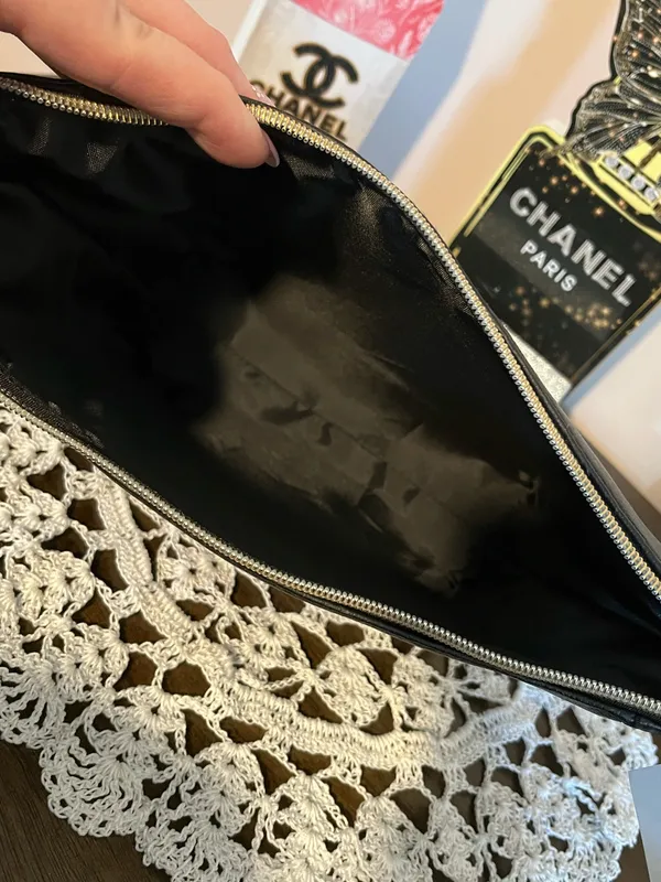Jeffree Star NWOT Cosmetic Bat Bag - Image 3