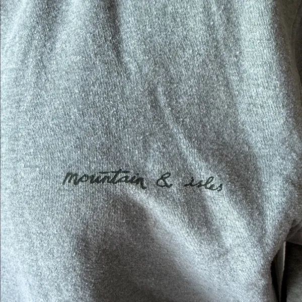 Mountain and Isles Sweatshirt Green Size M - Image 4