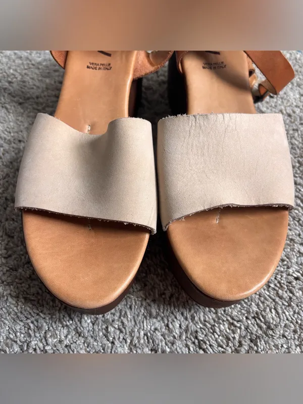 220V Italian Leather Beige Nubuck Wood Wedge Sandals Size 41 Beautiful 220V - Image 4