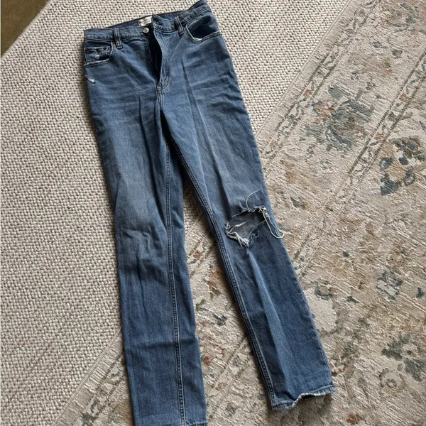 Abercrombie & Fitch 90’s Slim Straight Leg Jeans - Image 3