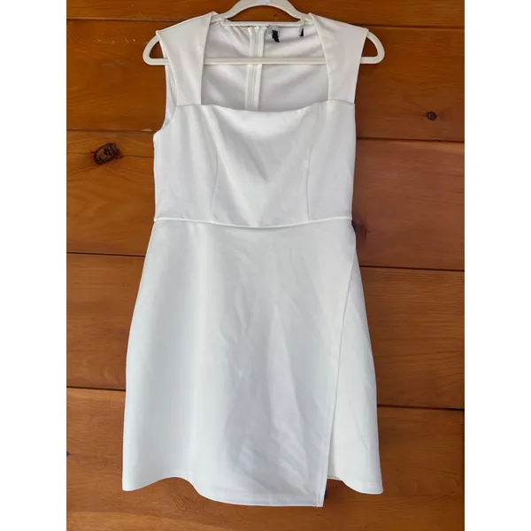Lulus Enticing Endeavors White Square Neck Sleeveless Skort Romper Classy Sz L - Image 3