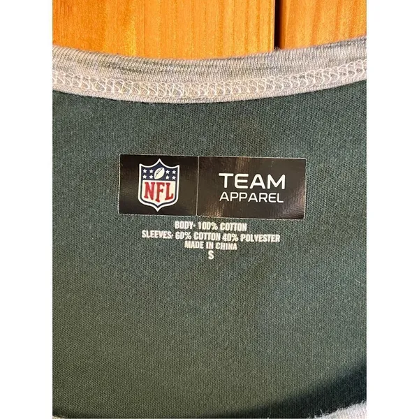NFL Team Apparel Green Bay Packers shirt size small (3131) - Image 2