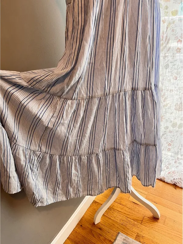 Banana Republic Striped Tiered Gauze Midi Dress - Sleeveless Blue & White Small - Image 3
