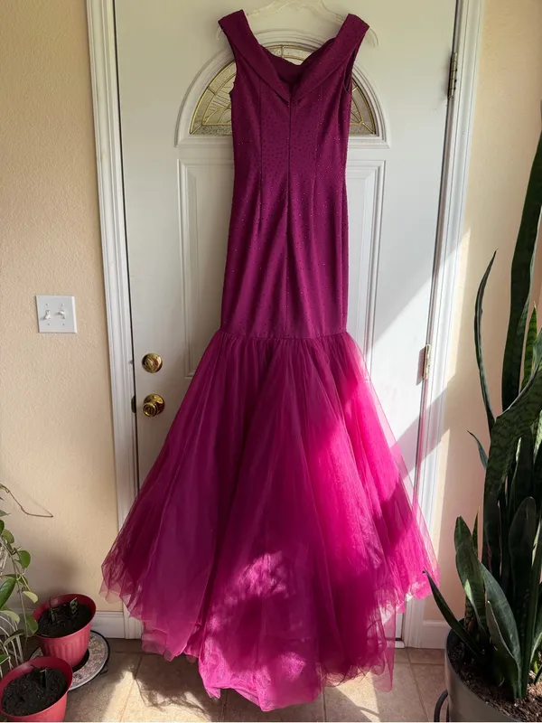 Sherri Hill Off-the-Shoulder Mermaid Gown in Plum Purple - Image 9
